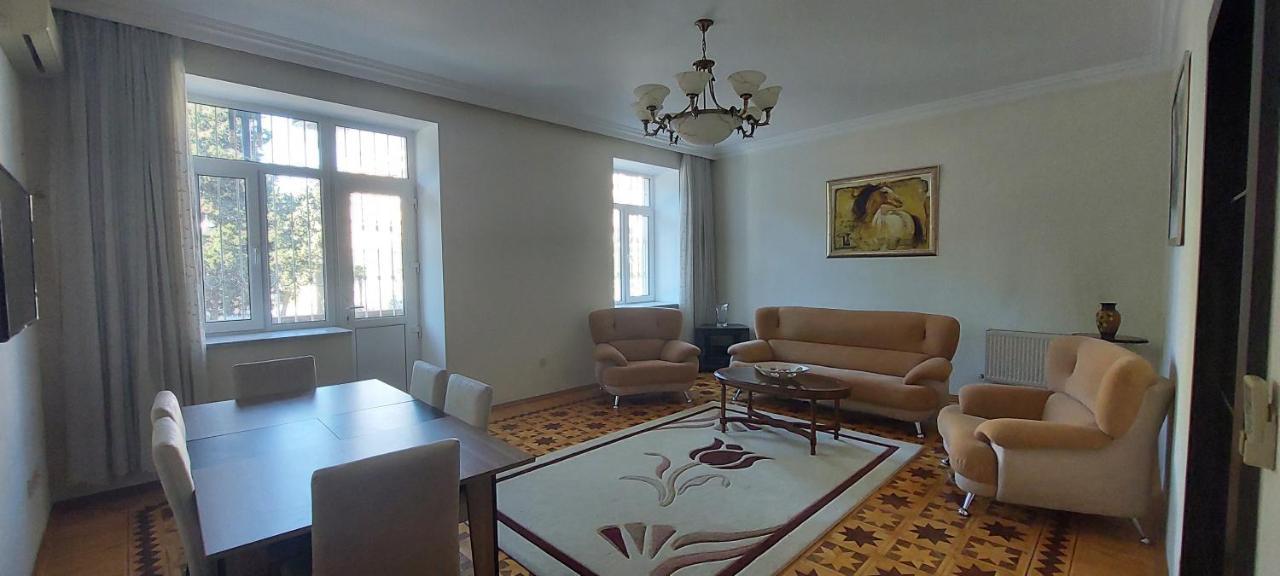 Azneft Royal Suite Apartment Sea View 巴库 外观 照片
