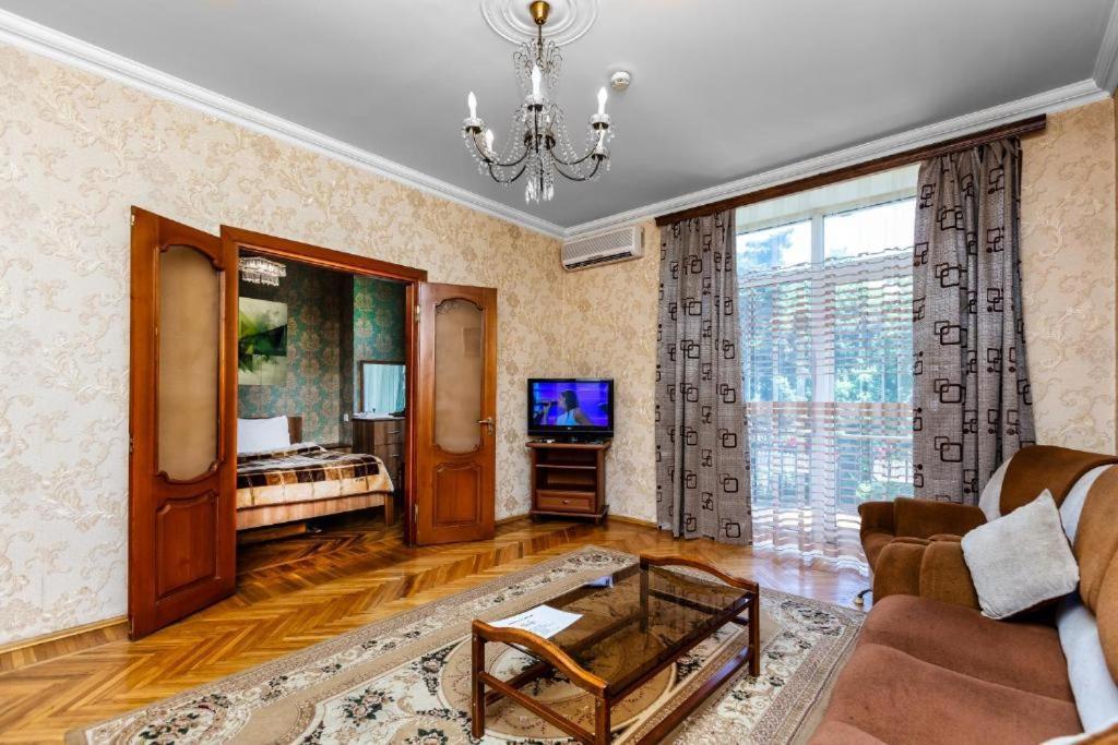 Azneft Royal Suite Apartment Sea View 巴库 外观 照片